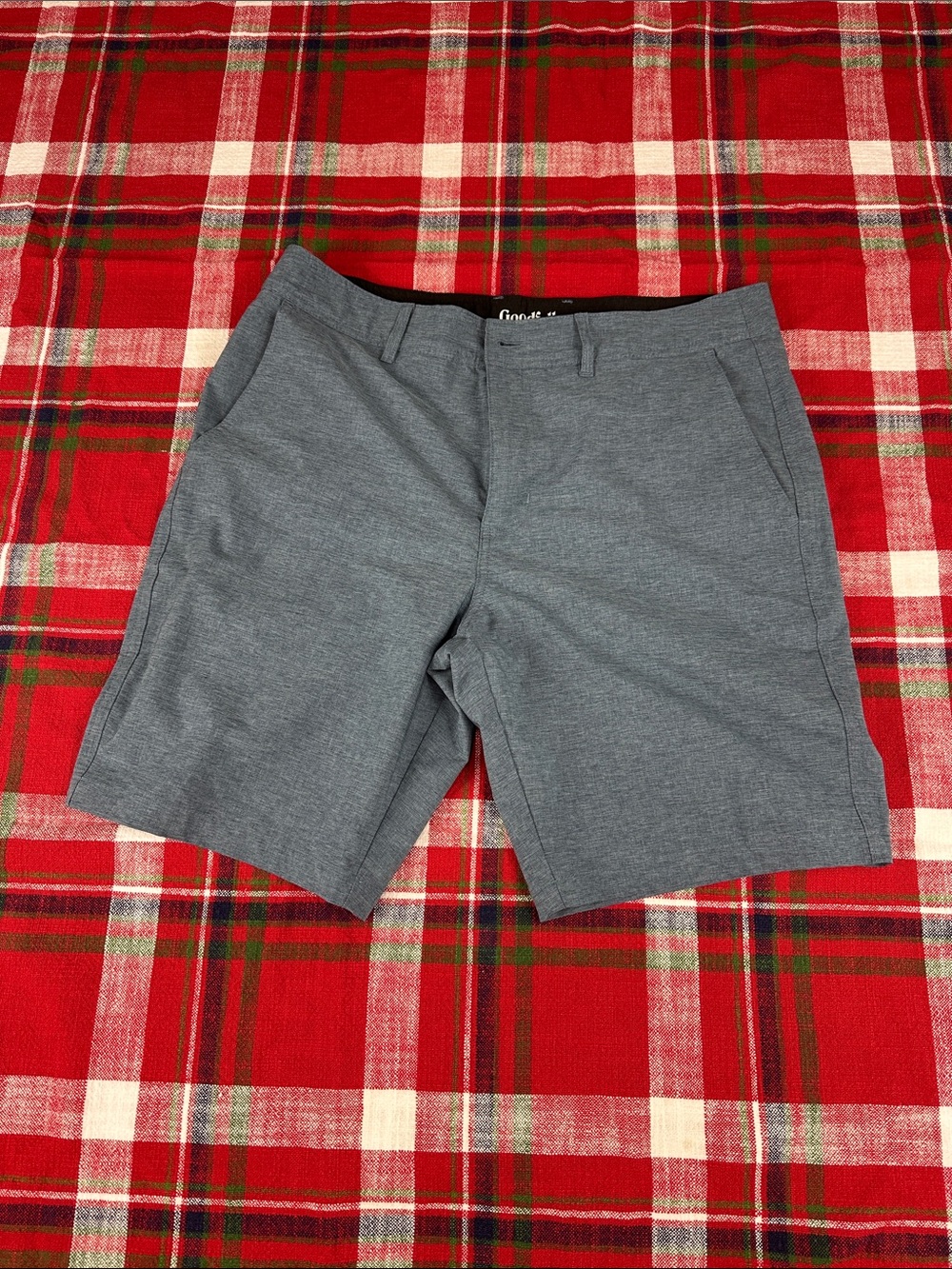 Goodfellow & Co Men’s Heather Gray Flat-Front Performance Shorts